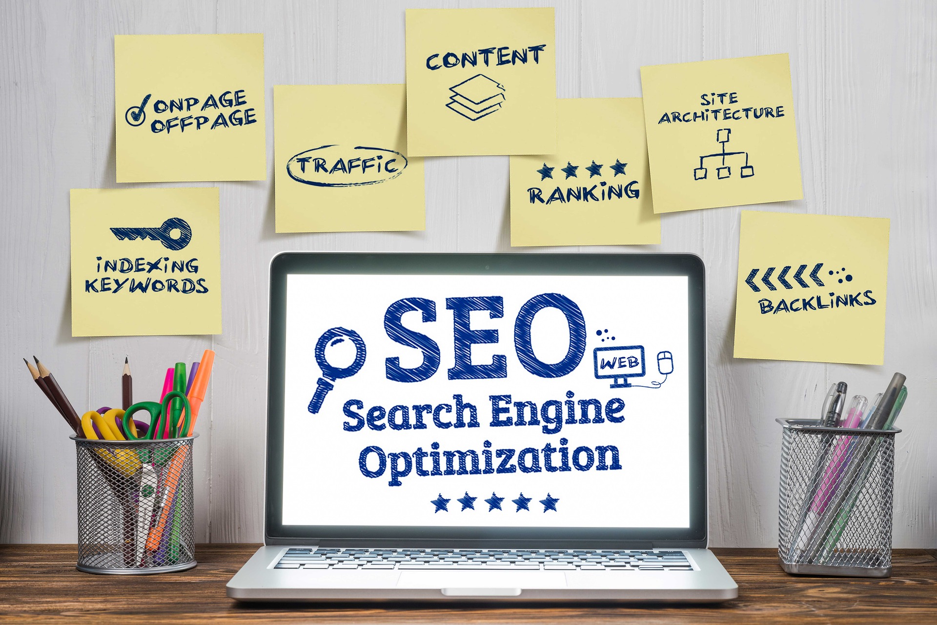 Computerbildschirm mit der Aufschrift SEO Search Engine Optimization